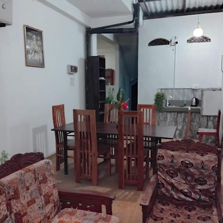 Rusara Guest Home 웰리가마 외부 사진