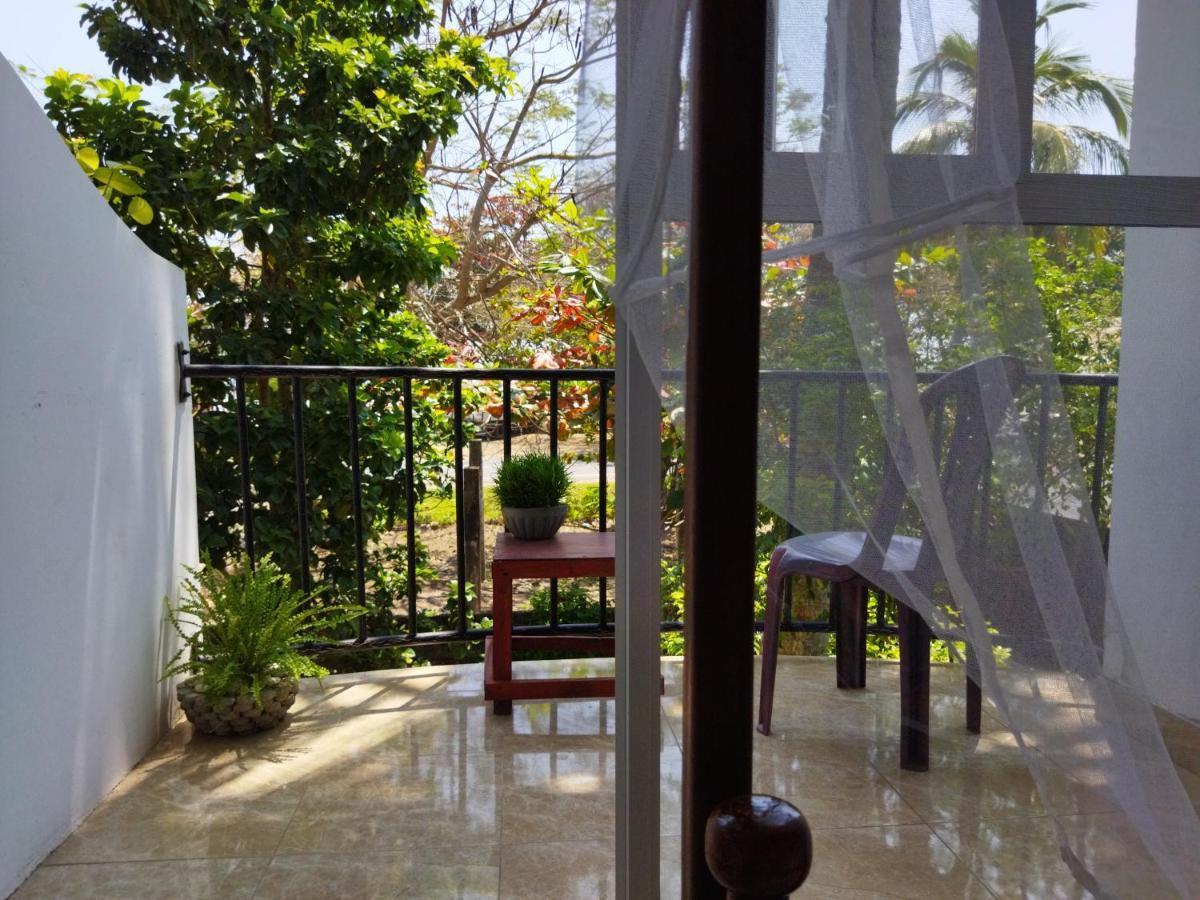 Rusara Guest Home 웰리가마 객실 사진