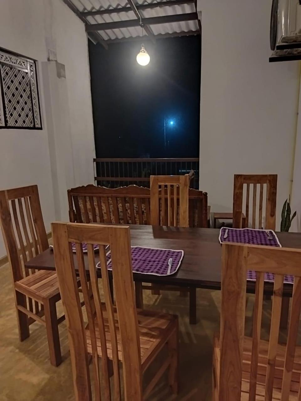 Rusara Guest Home 웰리가마 외부 사진