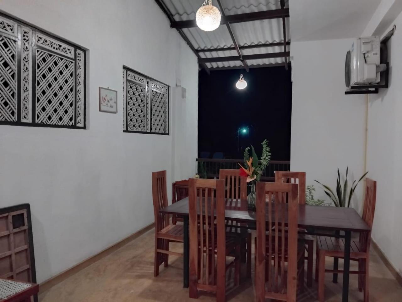 Rusara Guest Home 웰리가마 외부 사진